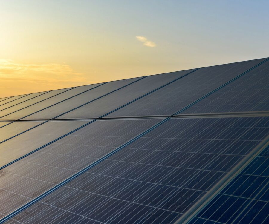 Newframe_1920x1280_21_panels-V2 solar products