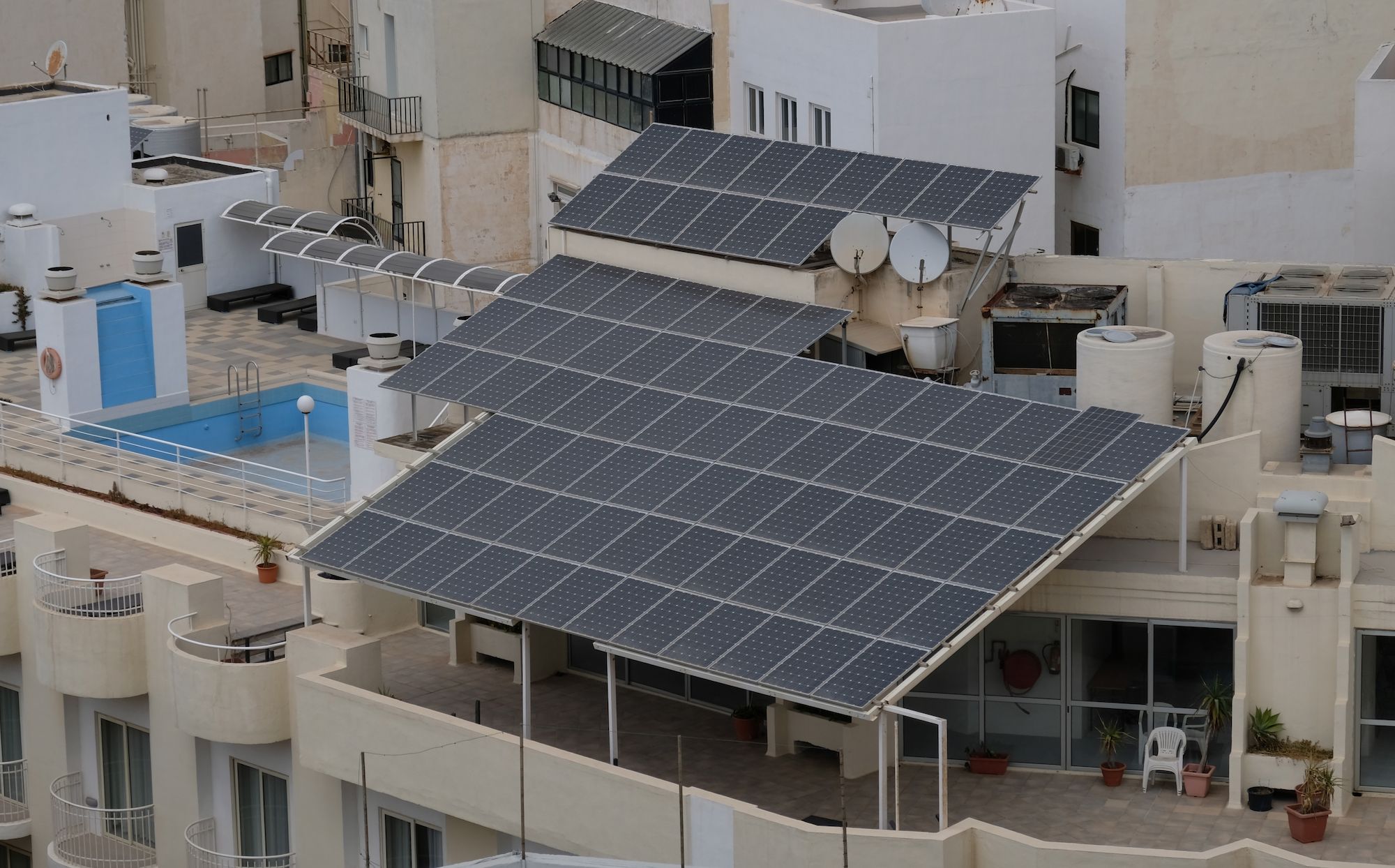 Custom Solar Canopy Solutions For Every Business