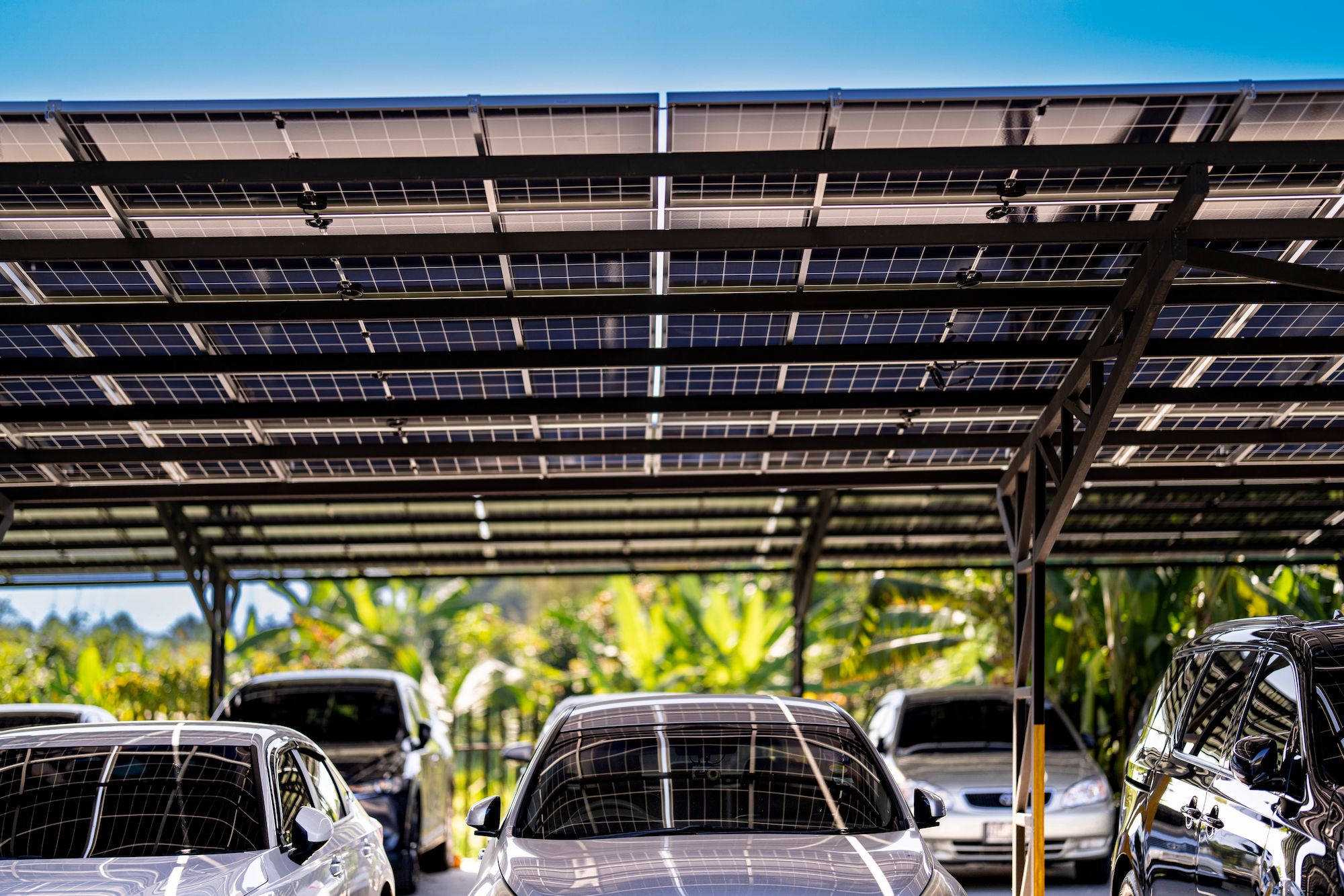 Maximising Space And Efficiency With Solar Carports In London